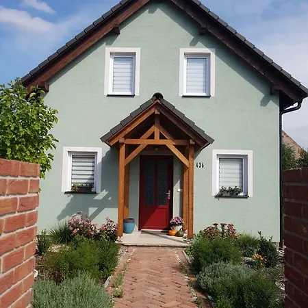 Holiday home Cozy Family By The Airport *